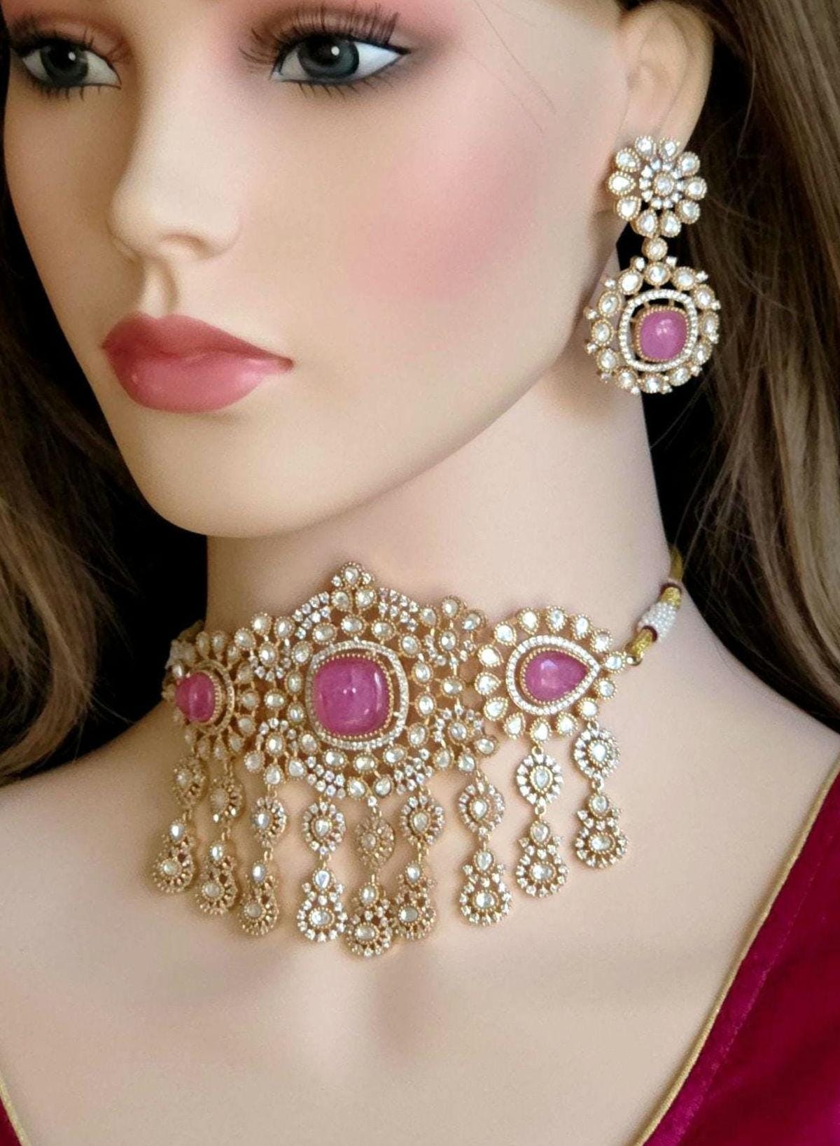 Pastel pink moissanite kundan neck collar profile showcase frame