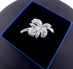 Traditional pattern winter themed winter coat floral pin ornament set
