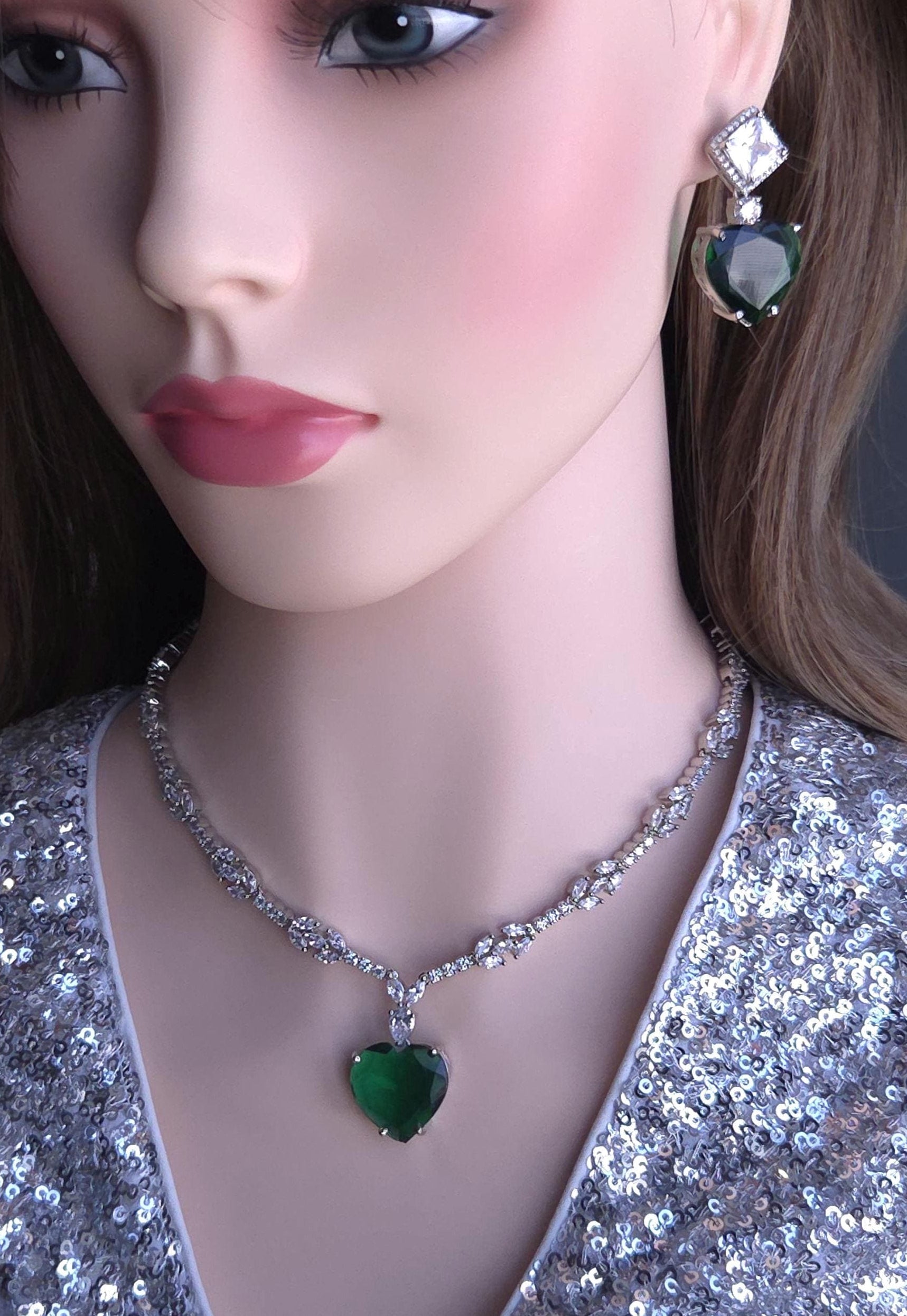 Emerald Green Heart CZ Necklace & Earrings Set – Silver Tone Jewelry