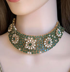 Green Floral Kundan Bridal Choker Set, Indian Wedding Jewelry, Pakistani Bridal Necklace, Maang Tikka Reception Set