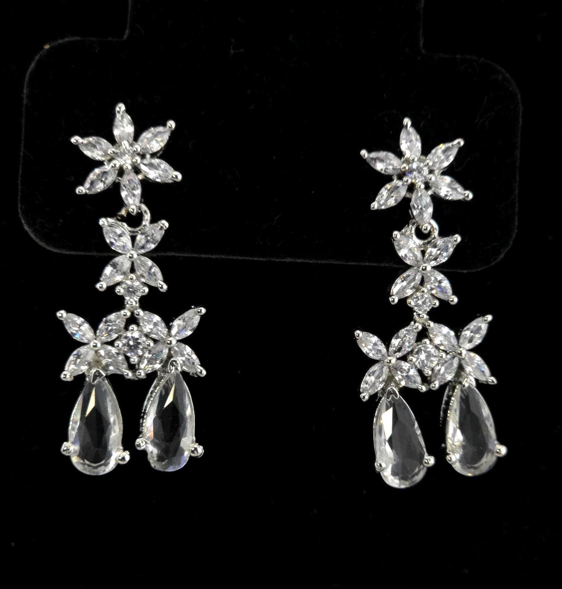 Silver CZ Bridal Necklace Set, Diamond Look Wedding Jewelry, Teardrop Statement Necklace Earrings Set, Bridal Reception Jewelry