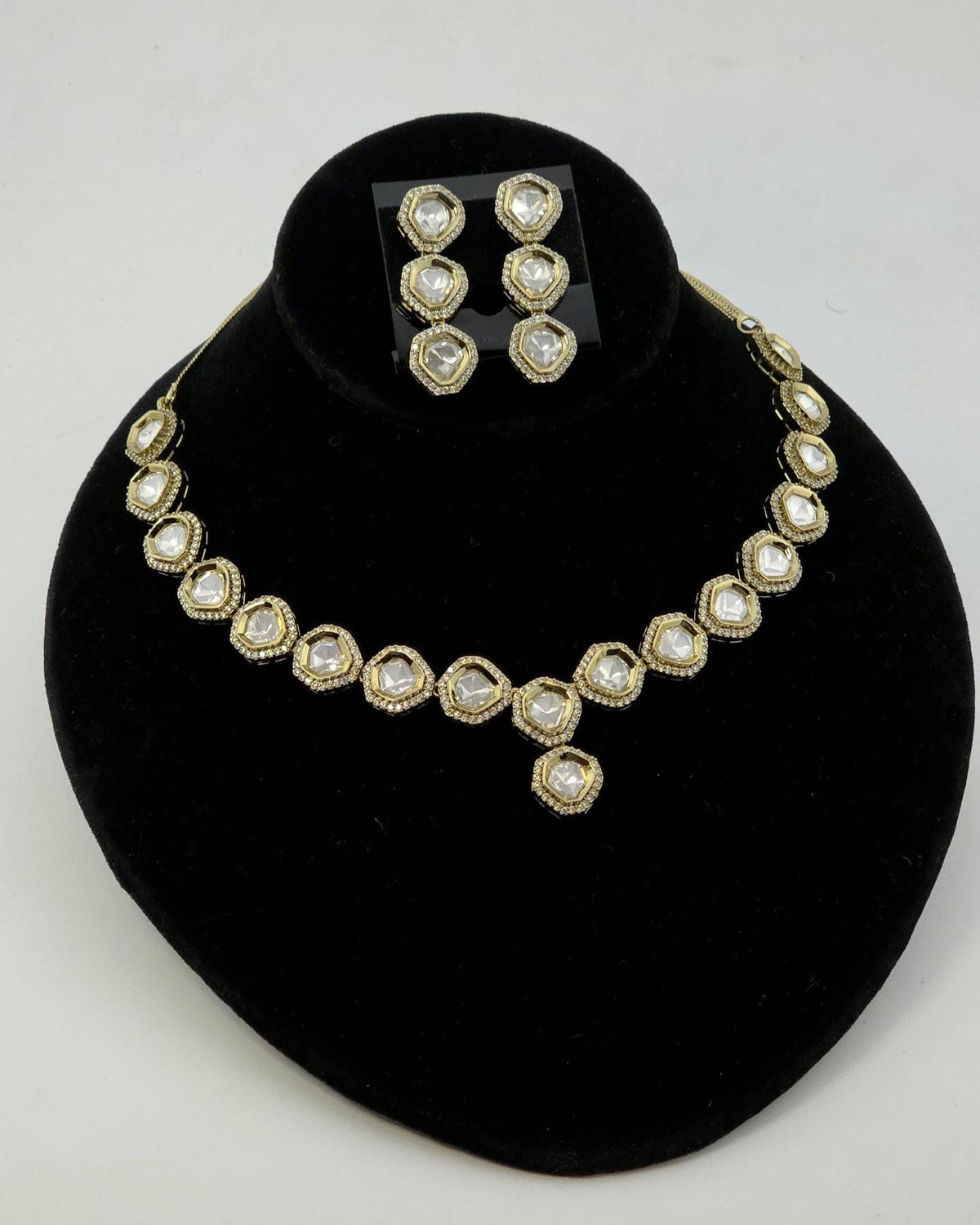 Polki CZ Graduated V-Necklace & Triple Drop Earring Set – Safaa